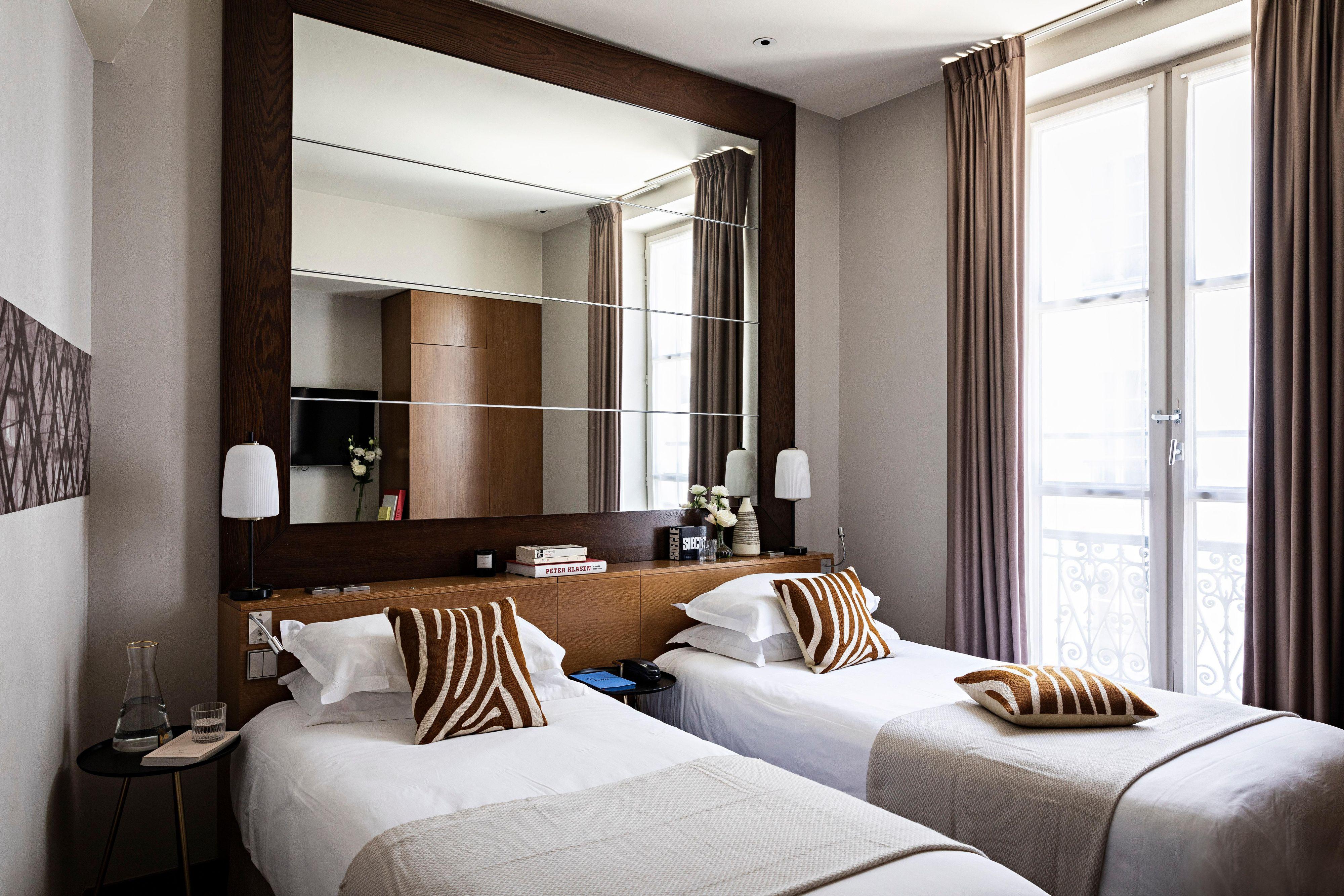 Hotel Palais De L'elysee By Ihg Parijs